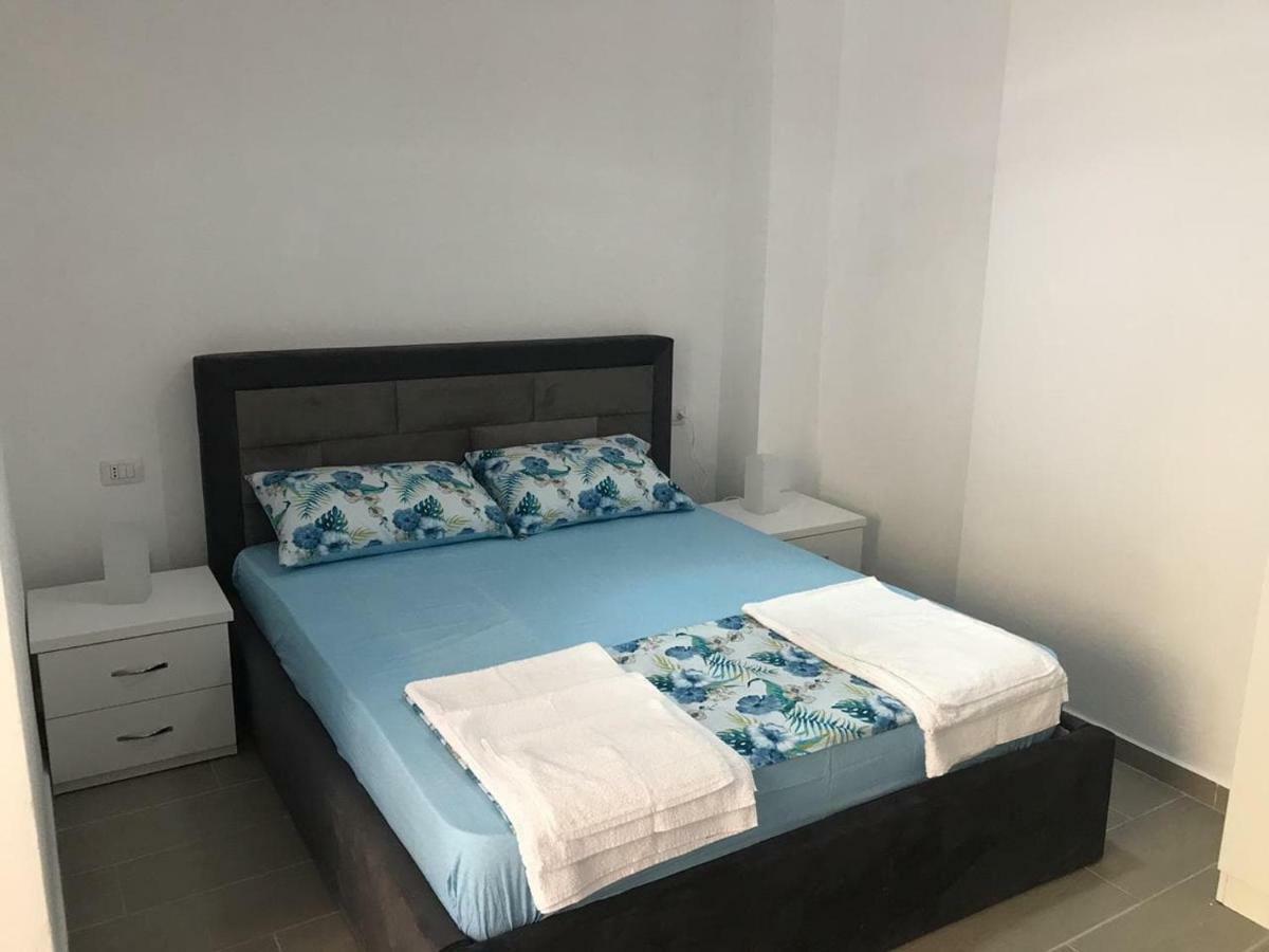 לינה וארוחת בוקר Vlorë Bregu D.Etit. מראה חיצוני תמונה